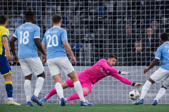 意甲赛场：拉齐奥与帕尔马激战成和，1-1平局收场